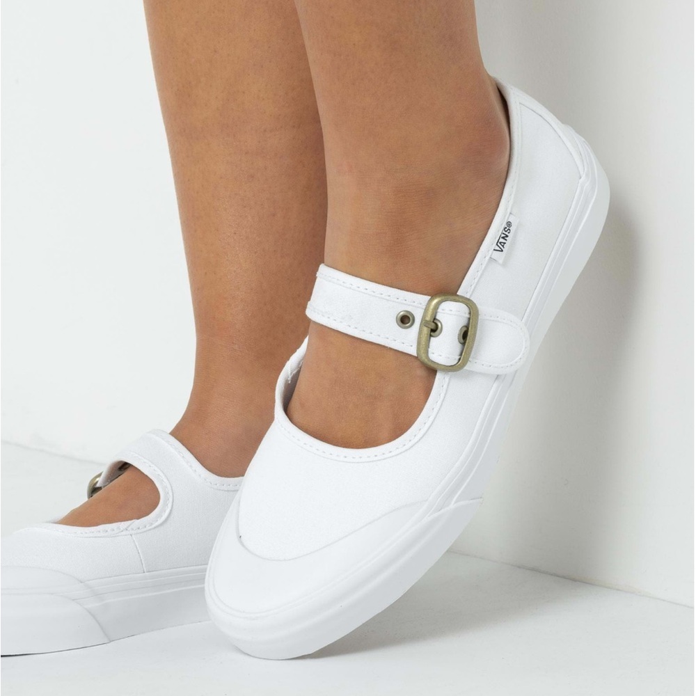 Vans White Mary Jane Sneakers Nearly New size 9